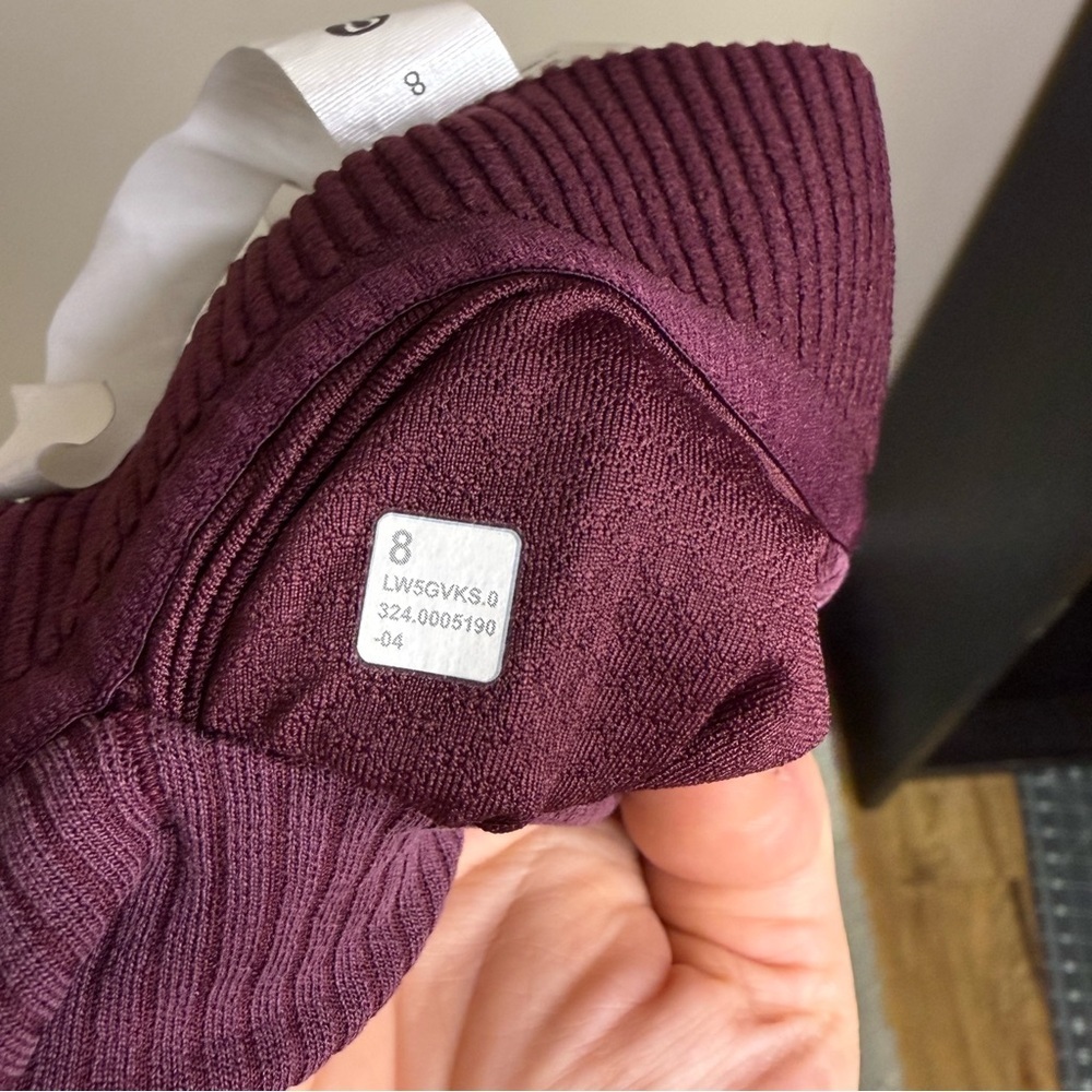 New LuluLemon Size 8 Ribbed Softstreme Flared Pant Size 8 in Color Garnet - Picture 8 of 8